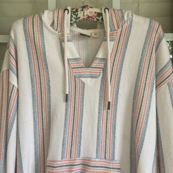 ROXY PONCHO ๐๐๏ธ - Picture 3 of 9